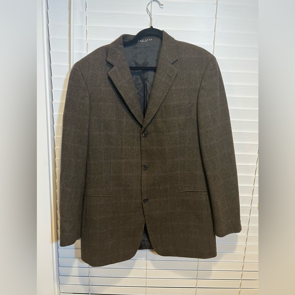Hugo Boss 100% Lambswool Blazer - Size 42L‎